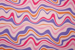 Reststück: 1,10 m Alpenfleece bunte Wellen Rosa