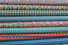 Baumwollstoff Grafik Kunterbunt