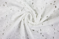 Baumwoll Voile Lochstickerei Mariella