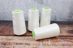 4 Konen Overlock Garn Ecru by Qjutie