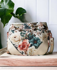 Oxfordgewebe Flowing Bloom Odessa Flower by Sarah Mariam