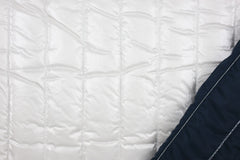 Reststück: 1,90 m - Steppstoff weiß - dunkelblau -beidseitig gesteppt