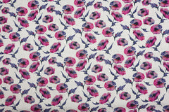 Reststück: 1,50m - Viskose Leinen beige mit pinken Blüten