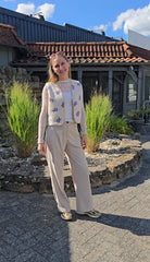 Weste aus Teddystoff Jacquard Flowers Ecru by Poppy bei Der Buntspecht