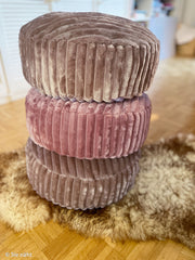 Plüsch Breitcord Plön in der Farbe altrosa Nähbeispiel Sitzkissen bei Der Buntspecht