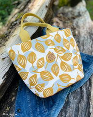 Canvas Dots & Leaves by Emjo Design