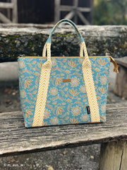 Canvas Retro Flowers by Emjo-Design