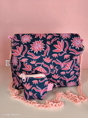 Canvas Retro Flowers by Emjo-Design