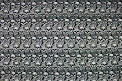 Reststück : 1,00 Meter Baumwollstoff-Hipster-Skulls