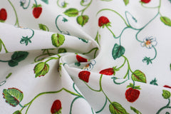 Dekostoff Little Strawberries