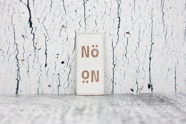 Kunstleder Label/Aufnäher NÖ - weiß
