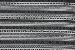 Strick Jacquard Graphic Stripes