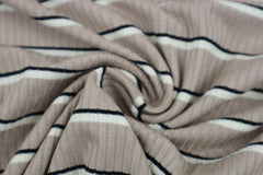 Strickstoff Streifen Design 1