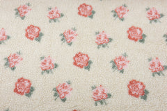 Teddy Jacquard mit schönem Rosenmuster auf naturfarbenem Hintergrund vom Buntspecht Shop
