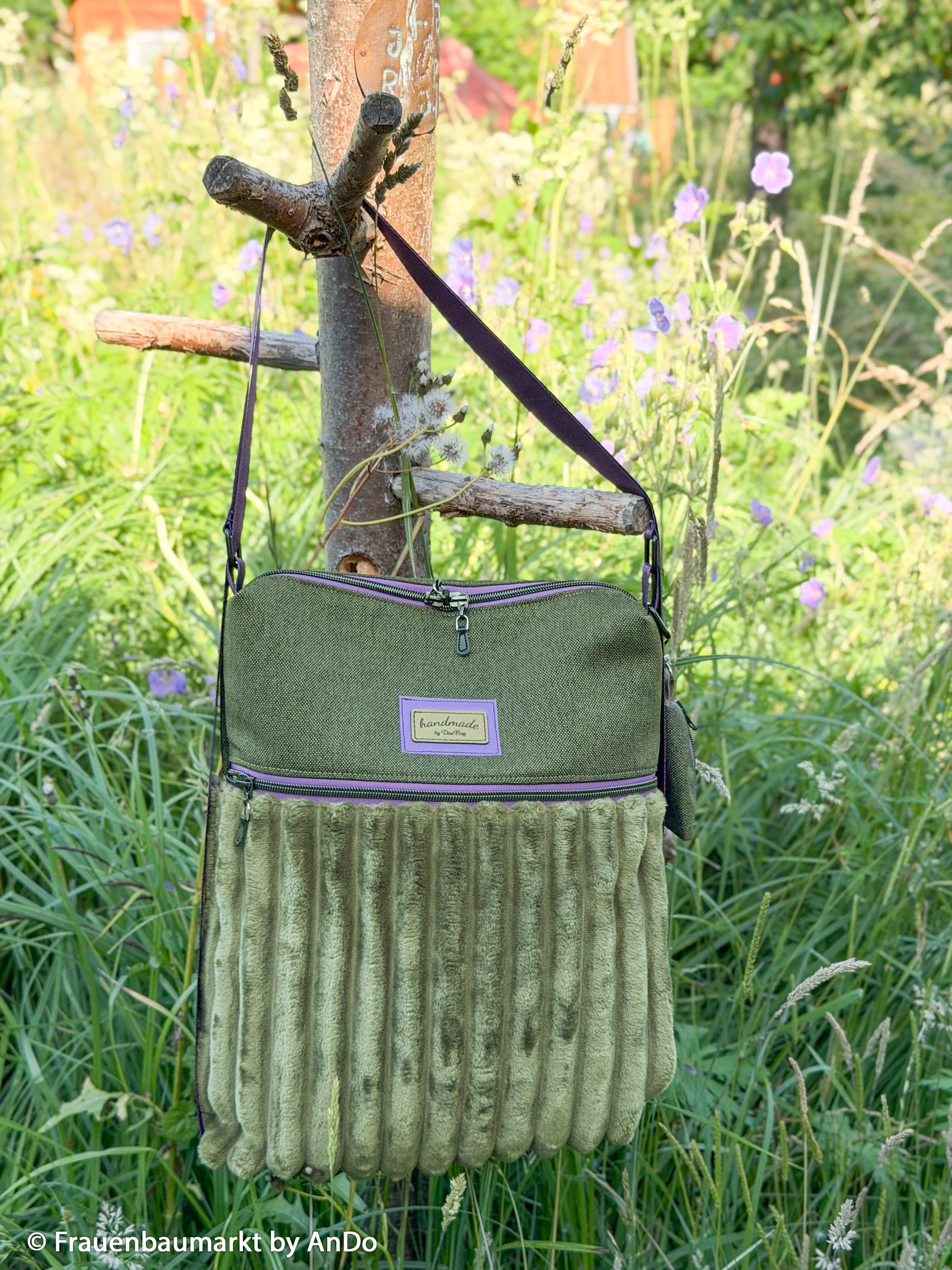 Plüsch Breitcord Plön in der Farbe oliv Nähbeispiel Tasche bei Der Buntspecht